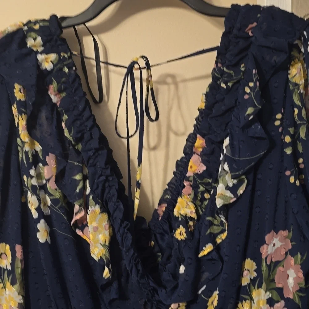 Premier Amour Navy long sleeve lined maxi dress. Front and back deep v neck line - Picture 7 of 8